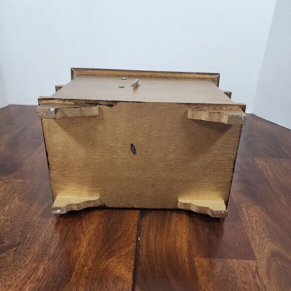 Vintage Florentine Musical Jewelry Box - Picture 8 of 12